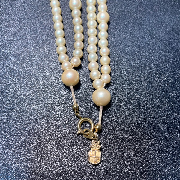 Vintage 80s Liz Claiborne signed faux pearl necklace - Picture 3 of 4